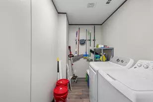 310 Pino Ave, Alvin, TX 77511 - Photo 21