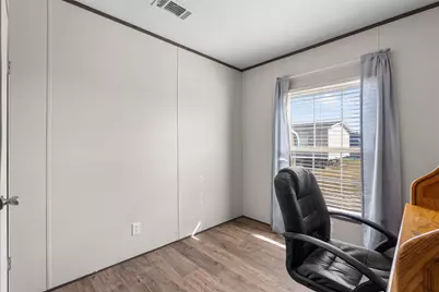 310 Pino Avenue, Alvin, TX 77511 - Photo 17