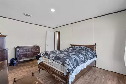 310 Pino Avenue, Alvin, TX 77511 - Photo 13