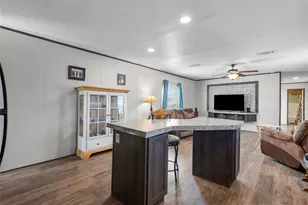 310 Pino Ave, Alvin, TX 77511 - Photo 5