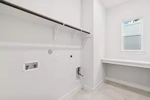 2010 Escobar St, Montgomery, TX 77316 - Photo 21