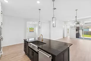 2010 Escobar St, Montgomery, TX 77316 - Photo 27