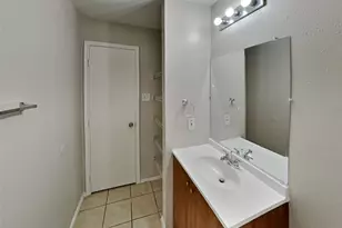 12844 Edgewood Park Dr, Houston, TX 77038 - Photo 13