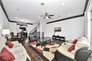 146 Carson Ct, Houston, TX 77004 - Photo 13