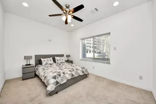 146 Carson Ct, Houston, TX 77004 - Photo 7