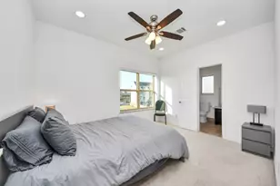 146 Carson Ct, Houston, TX 77004 - Photo 25