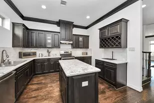 146 Carson Ct, Houston, TX 77004 - Photo 17