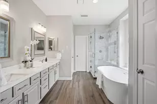 74 W Summer Storm Cir, The Woodlands, TX 77381 - Photo 17