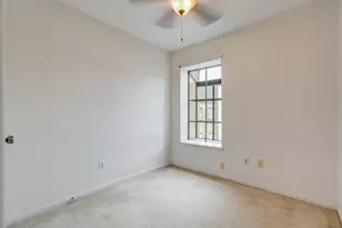 8299 Cambridge St, Houston, TX 77054 - Photo 15