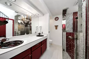 7877 Kendalia Dr, Houston, TX 77036 - Photo 29