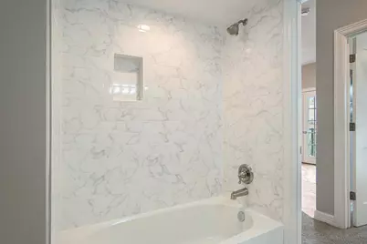 5262 Ella Boulevard #100B, Houston, TX 77018 - Photo 13