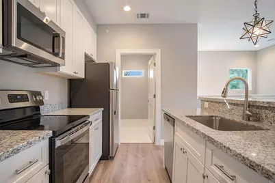 5262 Ella Boulevard #100B, Houston, TX 77018 - Photo 7