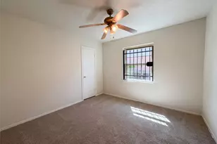 6023 Winterhaven Dr, Houston, TX 77087 - Photo 17