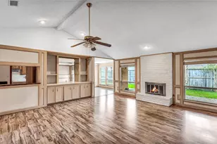 10919 Paulwood Dr, Houston, TX 77071 - Photo 7