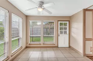 10919 Paulwood Dr, Houston, TX 77071 - Photo 17