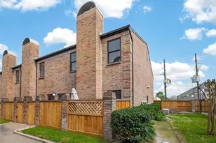 9800 Pagewood Ln, Houston, TX 77042 - Photo 9