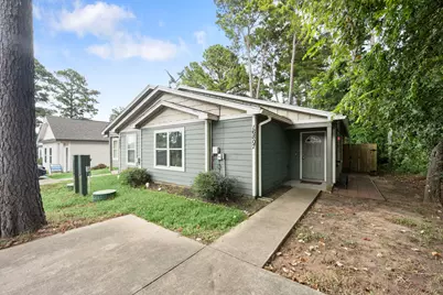 16807 Crestmont, Montgomery, TX 77316 - Photo 1