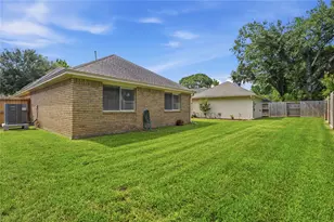 15123 Greenleaf Ln, Houston, TX 77062 - Photo 41