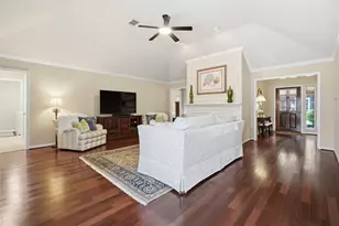 15123 Greenleaf Ln, Houston, TX 77062 - Photo 15