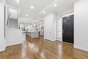 805 Birdsall St, Houston, TX 77007 - Photo 1