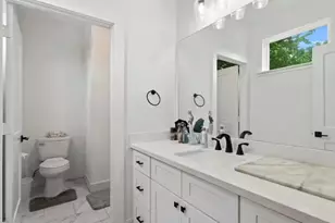 1222 Mcneil St, Houston, TX 77009 - Photo 7