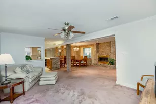 7043 Carvel Ln, Houston, TX 77074 - Photo 7