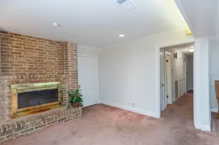 7043 Carvel Ln, Houston, TX 77074 - Photo 3