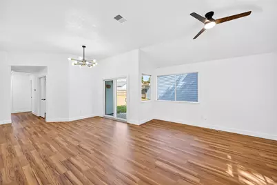 16110 Manor Point Drive, Houston, TX 77095 - Photo 11