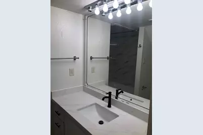 3100 Walnut Bend Lane #218, Houston, TX 77042 - Photo 11