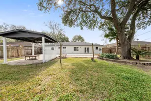 5734 Farwell Dr, Houston, TX 77035 - Photo 31