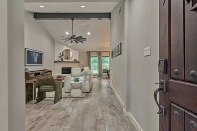 30 E Lance Leaf Road, The Woodlands, TX 77381 - Photo 3