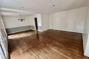 10010 Burgoyne Rd, Houston, TX 77042 - Photo 17