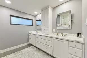 10015 Lynbrook Dr, Houston, TX 77042 - Photo 27