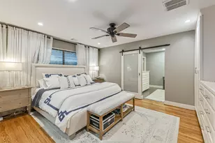 10015 Lynbrook Dr, Houston, TX 77042 - Photo 23