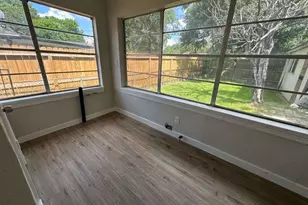 7507 Greenstone St, Houston, TX 77087 - Photo 11