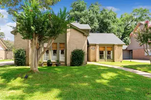 5707 Kiowa Timbers Dr, Humble, TX 77346 - Photo 1