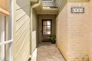 5707 Kiowa Timbers Dr, Humble, TX 77346 - Photo 11