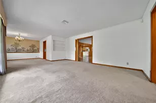 115 E Thornton Rd, Houston, TX 77022 - Photo 7