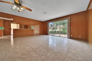 115 E Thornton Rd, Houston, TX 77022 - Photo 9