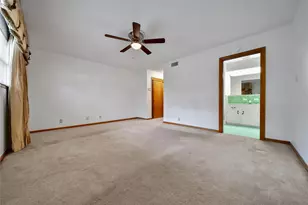 115 E Thornton Rd, Houston, TX 77022 - Photo 17