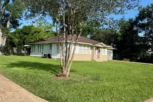 913 Fowlkes St, Sealy, TX 77474 - Photo 15