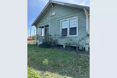 4311 Bernardo De Galvez Avenue, Galveston, TX 77550 - Photo 1
