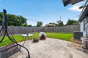 4215 Lurlene St, Houston, TX 77017 - Photo 33