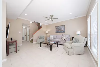 543 Sunset Circle, Galveston, TX 77554 - Photo 11