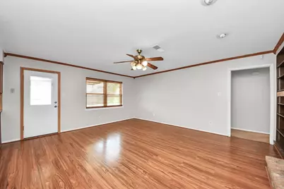 1110 E Brown Lane, Deer Park, TX 77536 - Photo 9