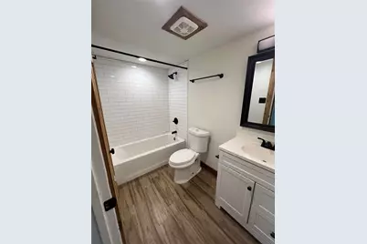 1034 E 3rd Street, Bellville, TX 77418 - Photo 25