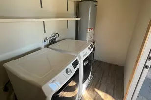 1034 E 3rd St, Bellville, TX 77418 - Photo 19