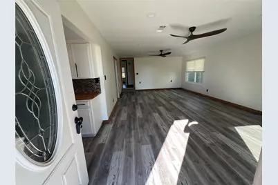 1034 E 3rd Street, Bellville, TX 77418 - Photo 13