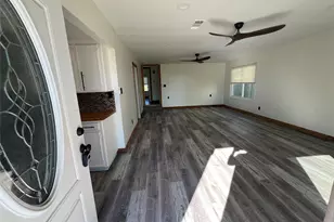 1034 E 3rd St, Bellville, TX 77418 - Photo 13