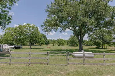 17318 Penick Road, Waller, TX 77484 - Photo 25